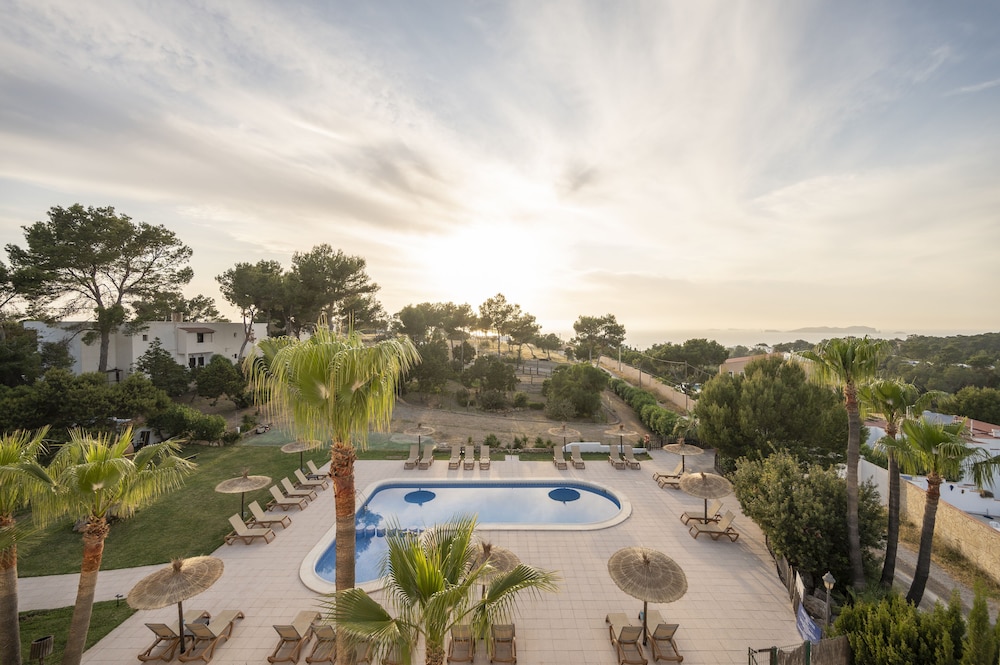 

Milano - Cala Tarida - Apartamentos Blanco Sol