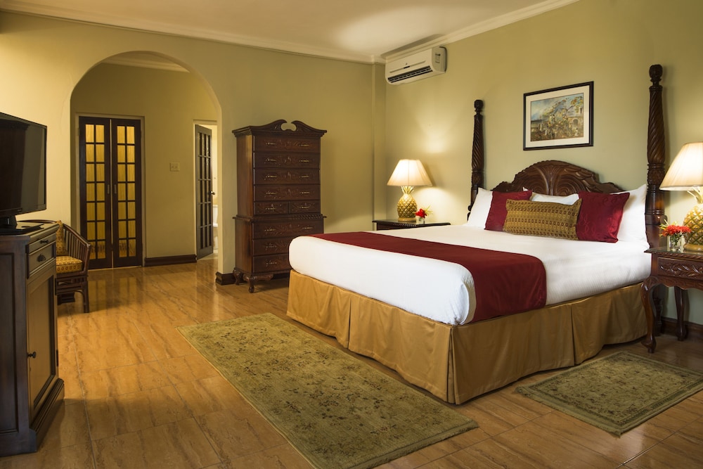 

Bologna - Montego Bay - SeaGarden Beach Resort - All Inclusive