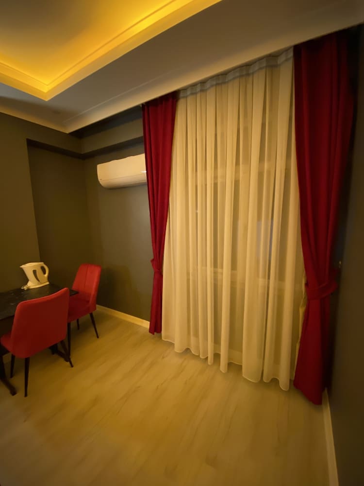 

Milano - Istanbul, New Airport - iNALENS AİRPORT HOTEL