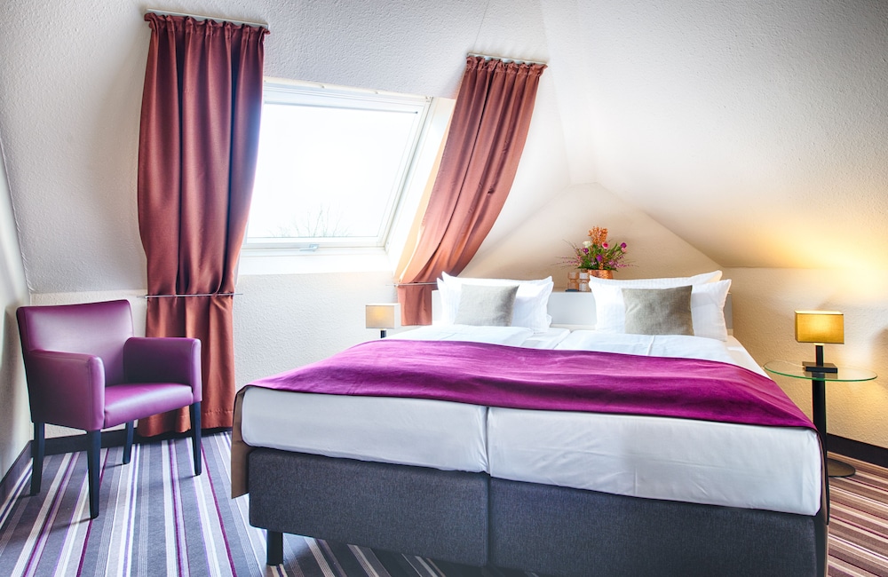 

Bologna - Mannheim - Leonardo Hotel Mannheim-Ladenburg