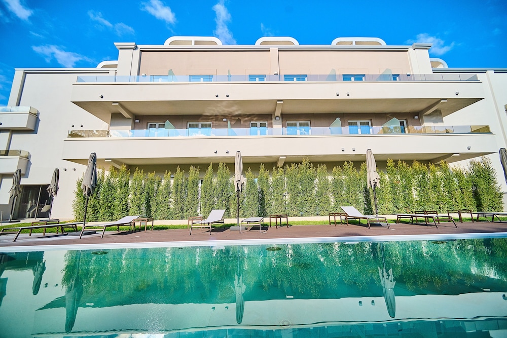 

Milano - Catanzaro Lido - PARK HOTEL LE DUNE DI GIOVINO