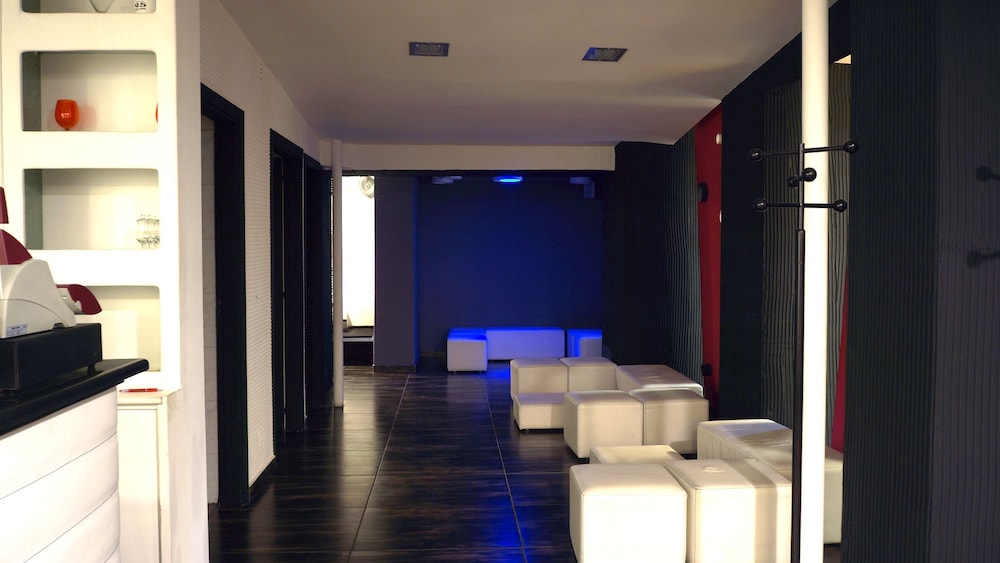 

Pisa - Rossano Calabro - Hotel Scigliano