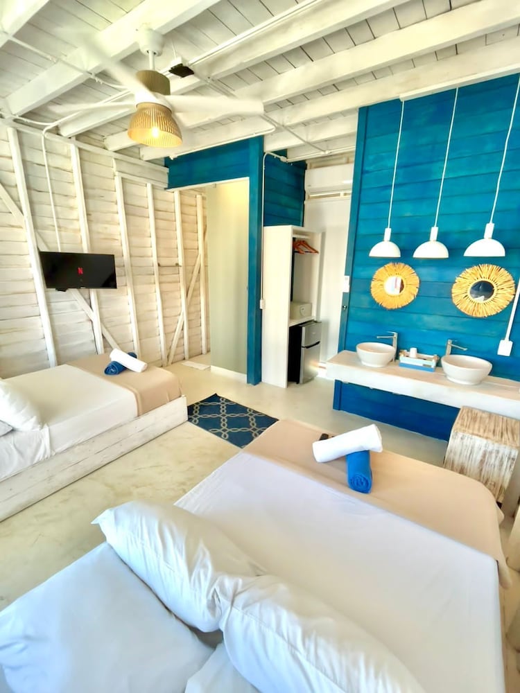 

Milano - Isla Holbox - Marina Sunrise