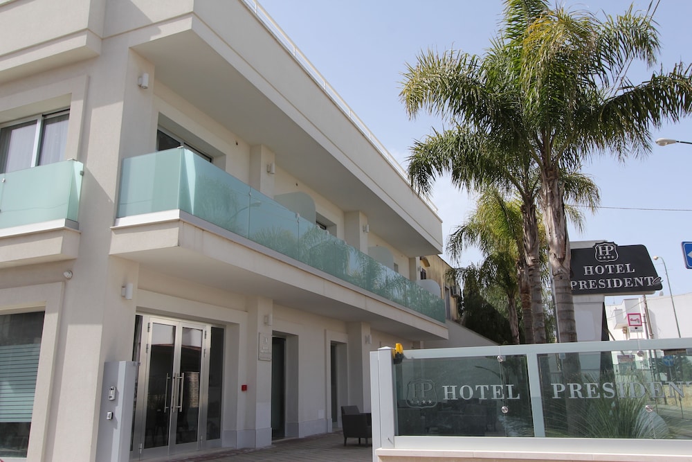 

Napoli - Porto Cesareo - Hotel Presidente