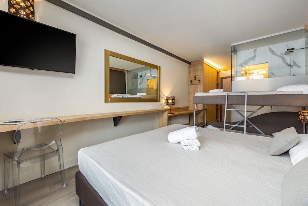 

Roma - Passo del Tonale - Hotel Piandineve