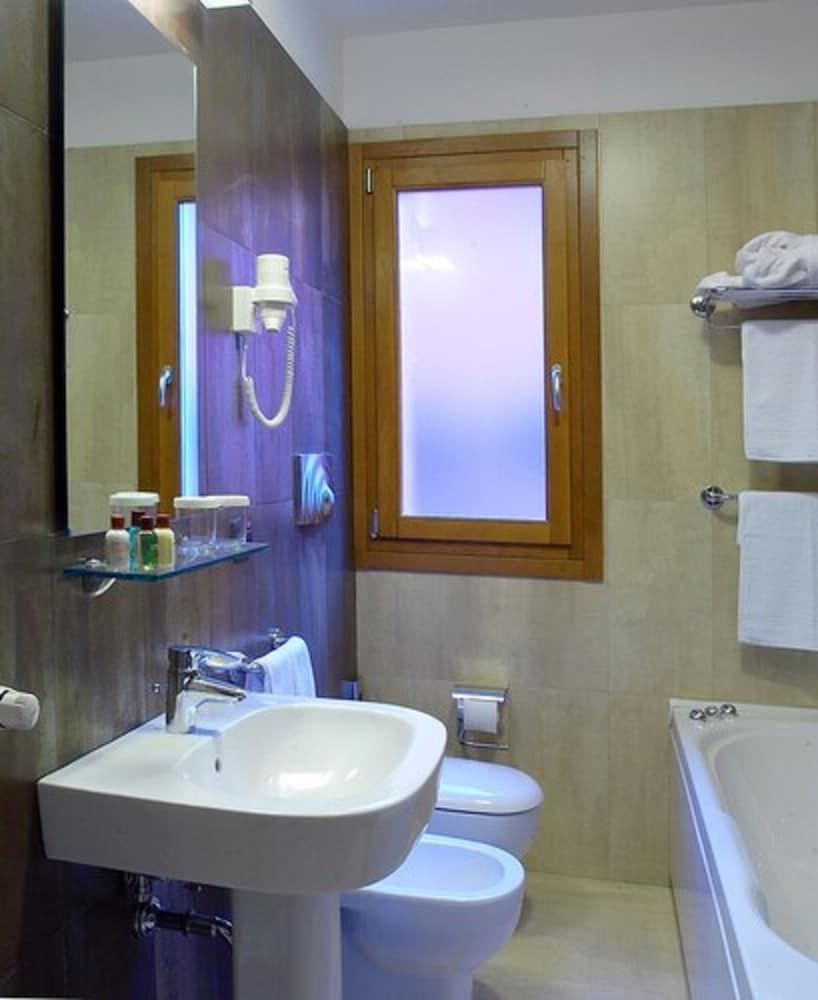 

Bologna - Acireale - Catania Hills Residence