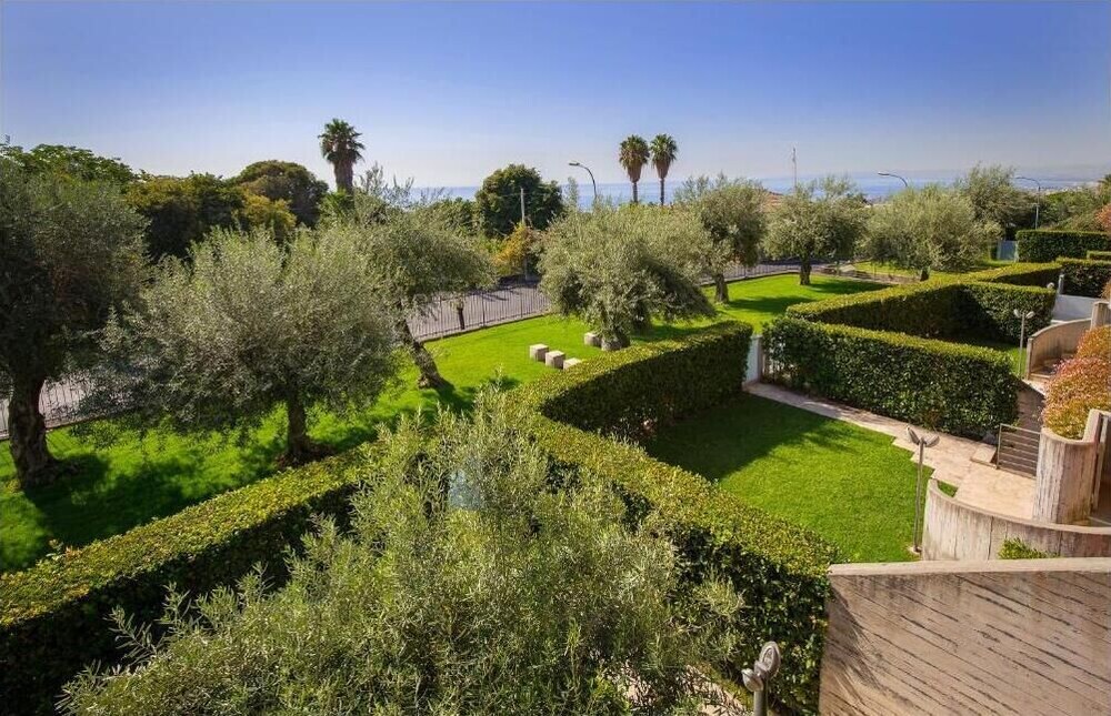 

Bologna - Acireale - Catania Hills Residence