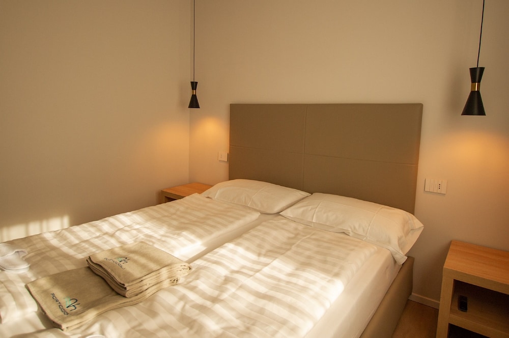 

Roma - Salò - Ah Porticcioli Boutique Apartments