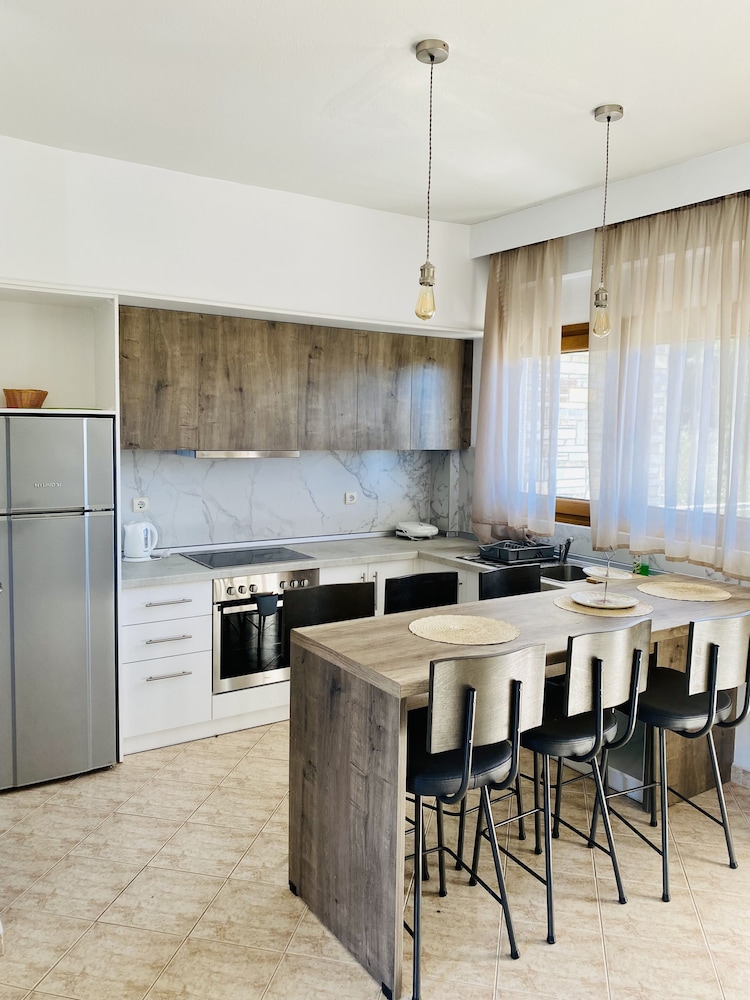 

Roma - Sani Beach - Elani Elaia Villas