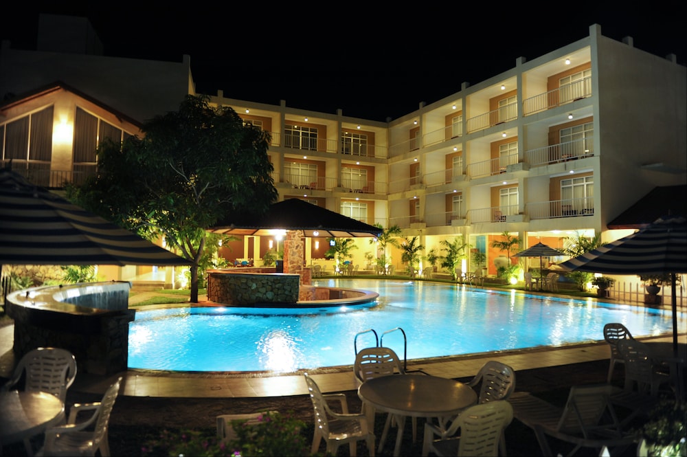 Avenra Gardens Hotel