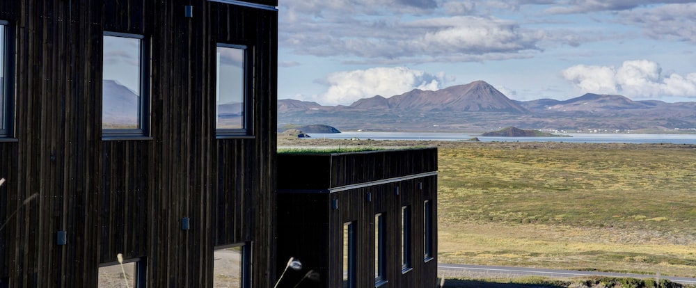 

Napoli - Myvatn - Hótel Laxá