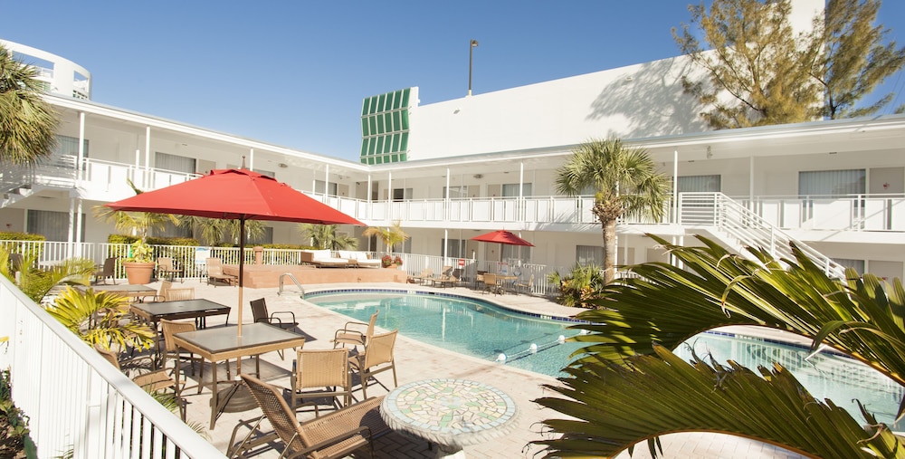 

Roma - Surfside - Collins Hotel