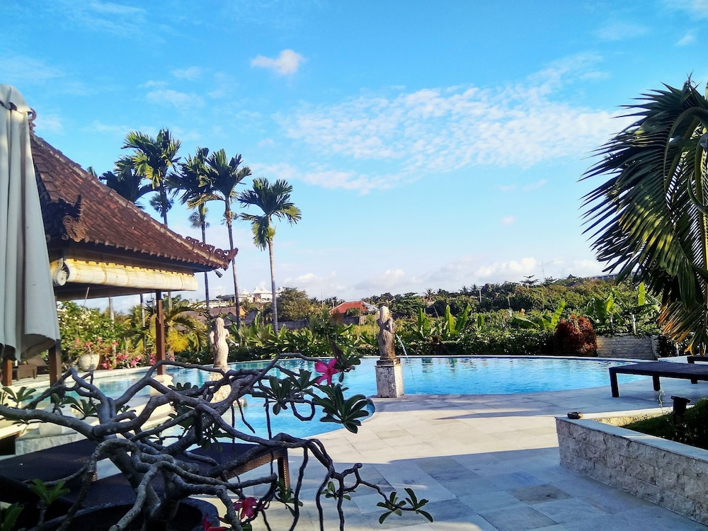 

Bologna - Seminyak - Bali - Nipuri Hotel