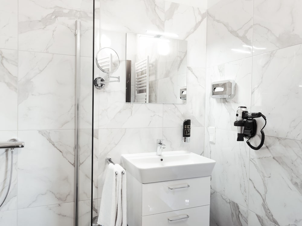 

Milano - Frankfurt-Main Airport - THE ROOMS - Hotel & House