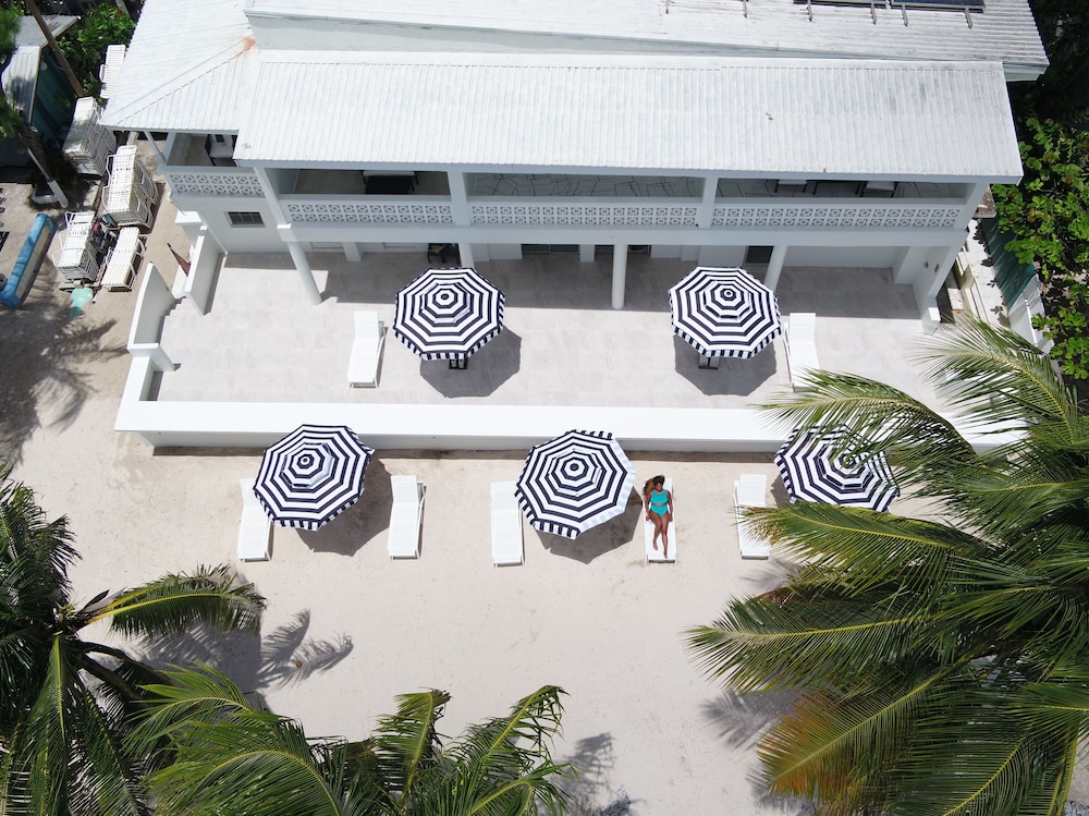 

Roma - Bridgetown - The Royal Bliss Barbados