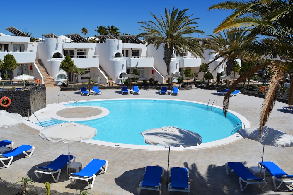 

Torino - Playa Honda (Lanzarote) - Hotel Floresta