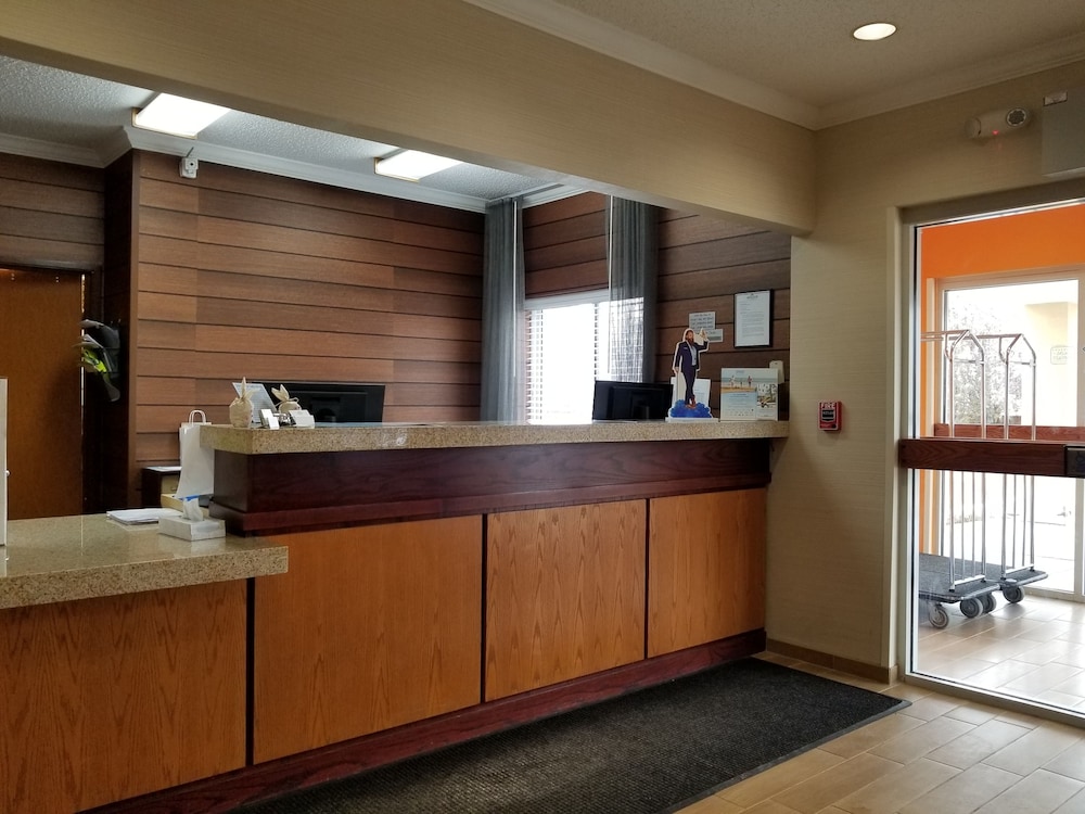 Great Falls - Wingate by Wyndham Great Falls