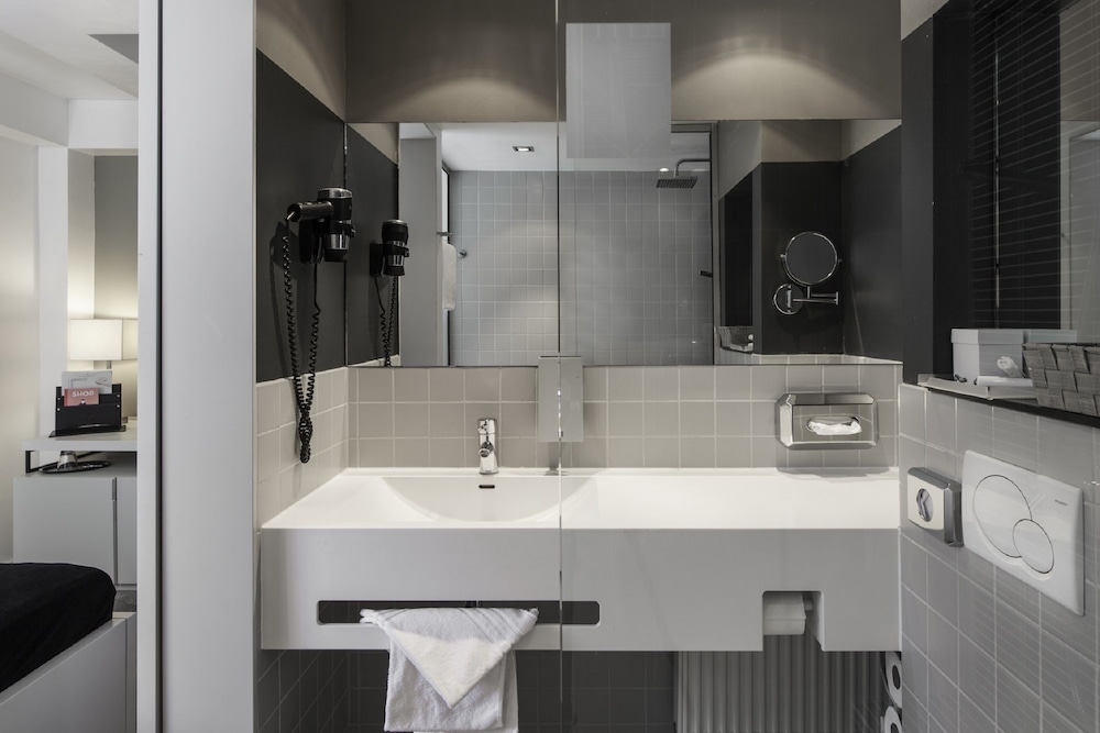 

Roma - Frankfurt-Main Airport - Pearl Design Hotel - Frankfurt City
