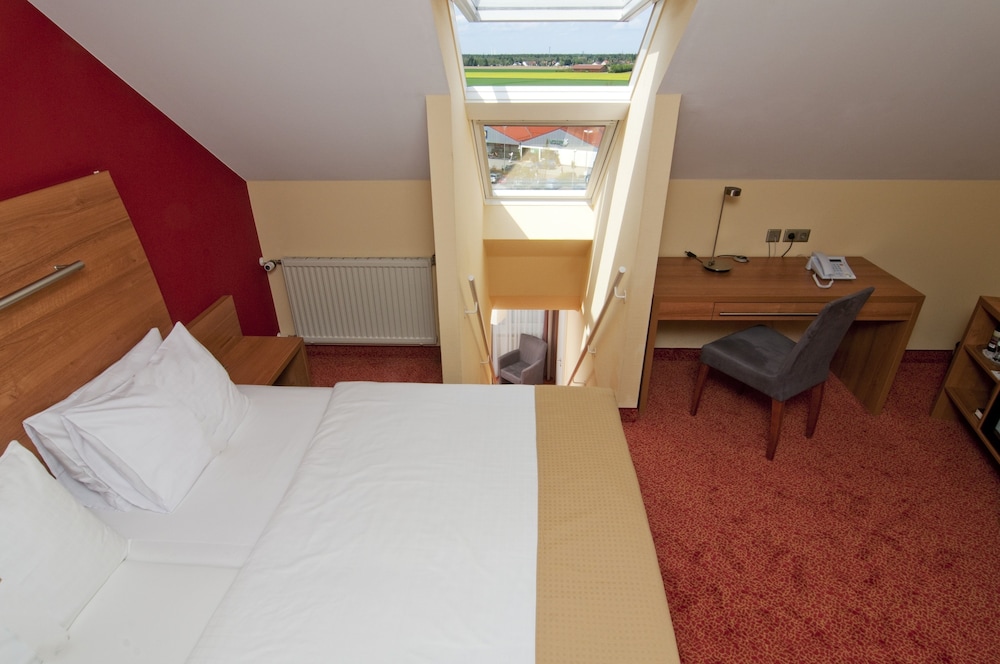 

Venezia - Monaco di Baviera - Holiday Inn MUNICH - UNTERHACHING