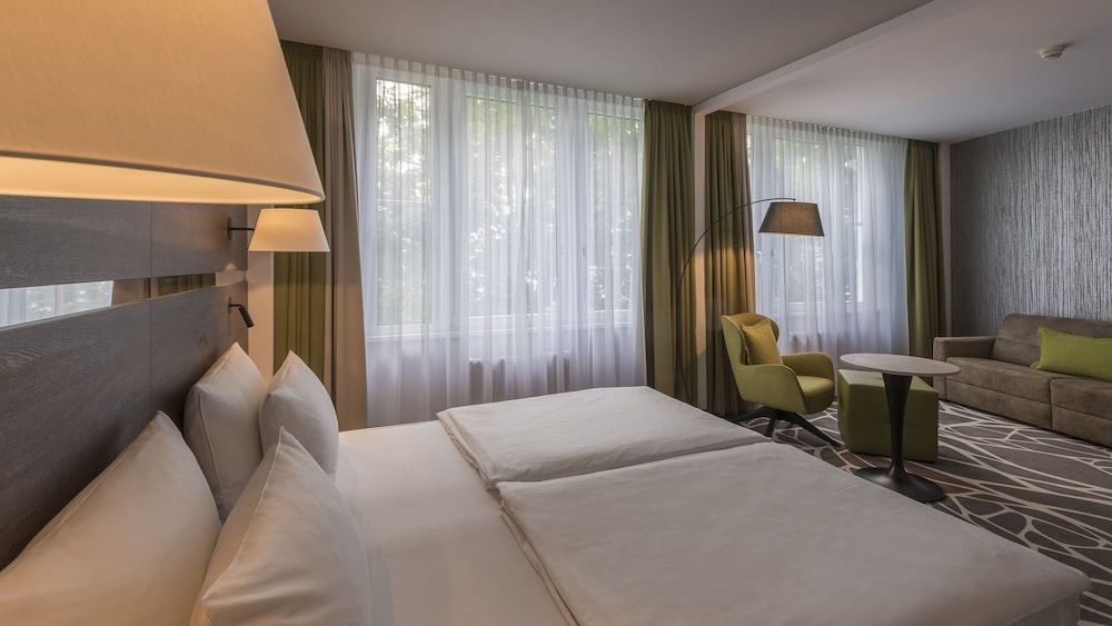 

Roma - Monaco di Baviera - Holiday Inn Munich - Unterhaching