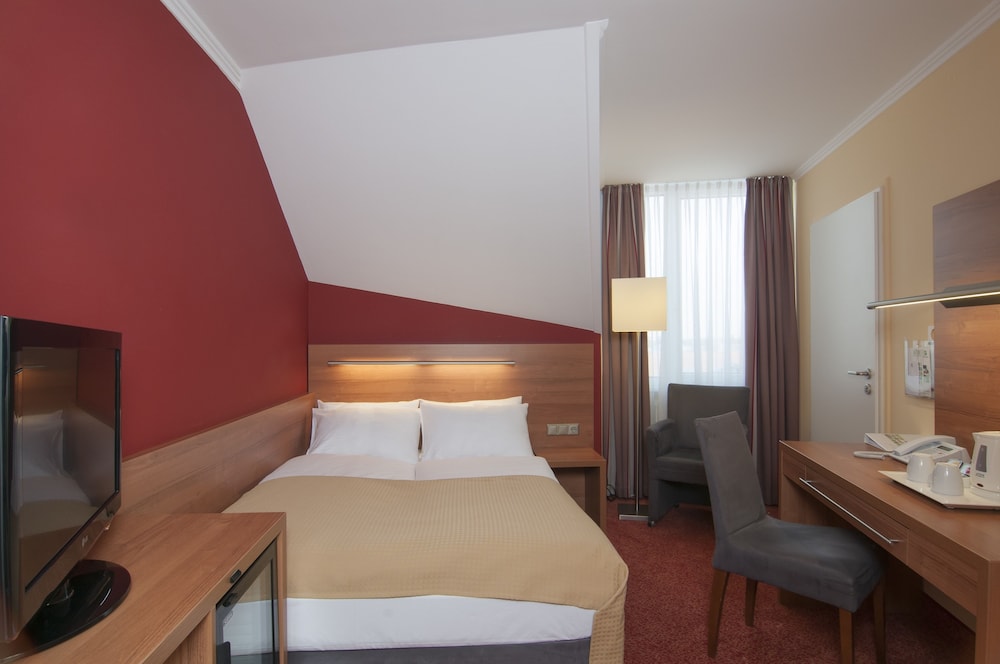 

Venezia - Monaco di Baviera - Holiday Inn MUNICH - UNTERHACHING