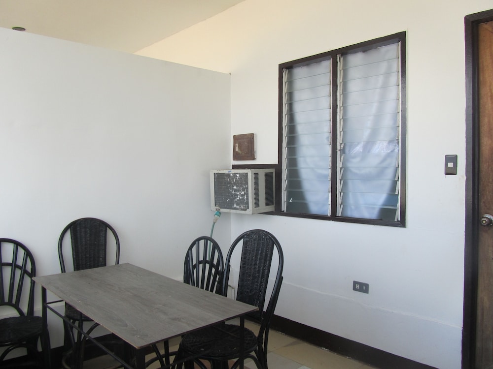 

Roma - El Nido - Islandfront Cottages