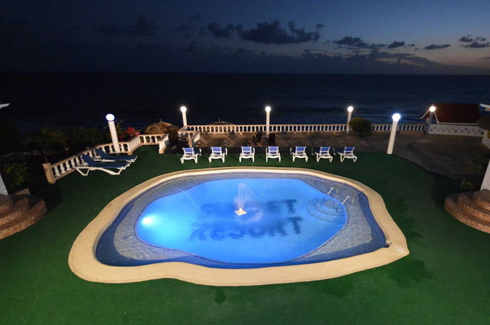 

Bologna - Treasure Beach - Beyond Sunset Resort & Villas