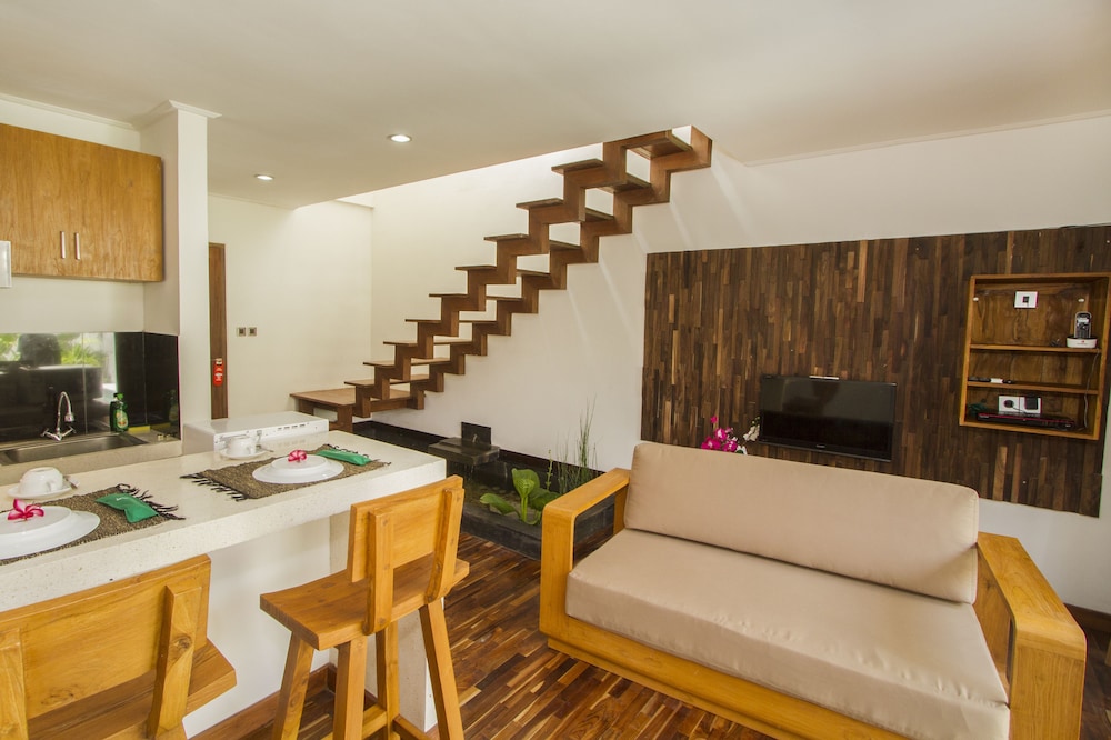 

Roma - Canggu - Delu Villas & Suite