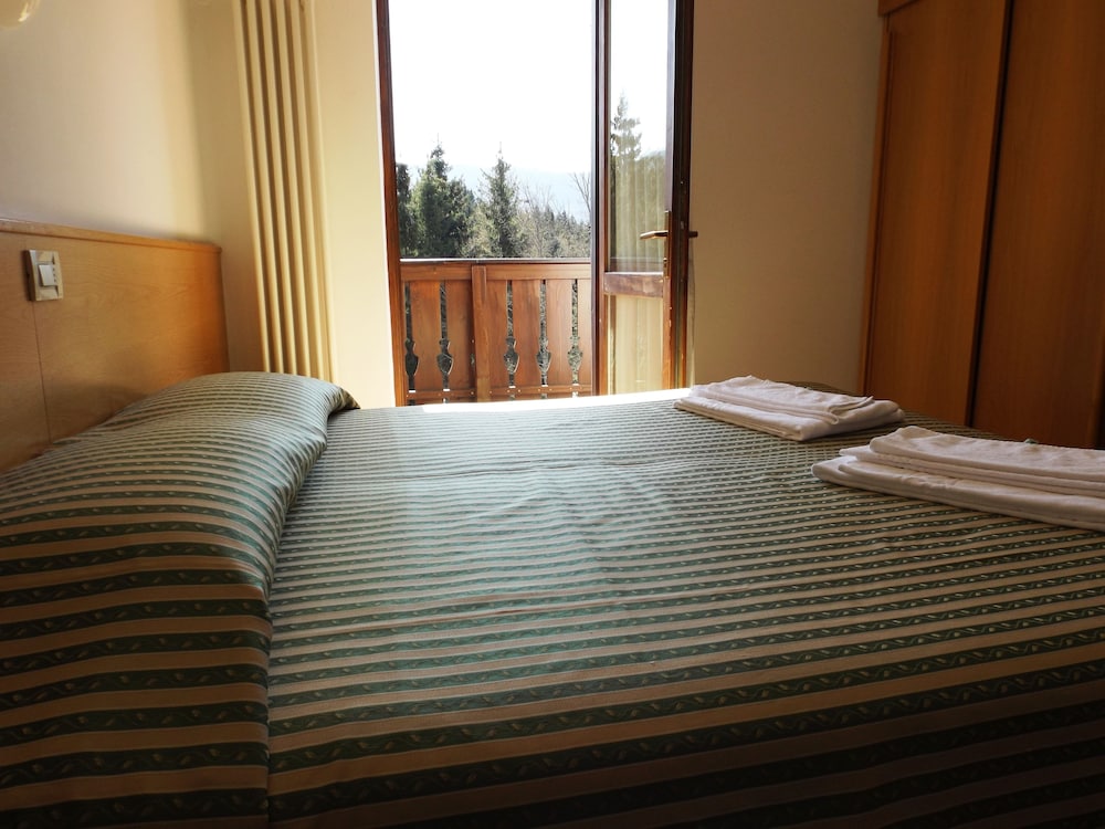 

Roma - Folgaria - Casa Santa Maria