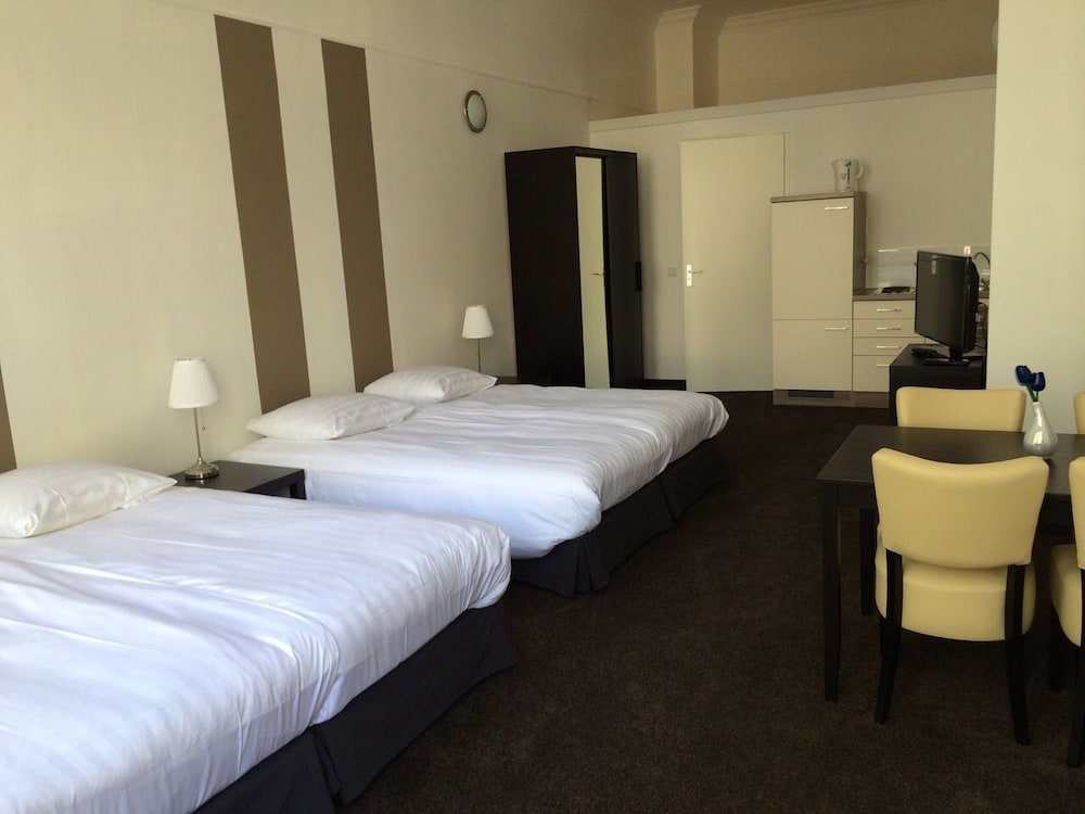 

Roma - L'Aia - Hotel Royal Bridges