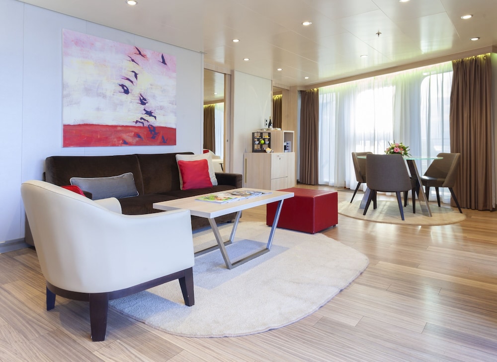 

Roma - Algeciras - Sunborn Gibraltar Yacht Hotel Resort