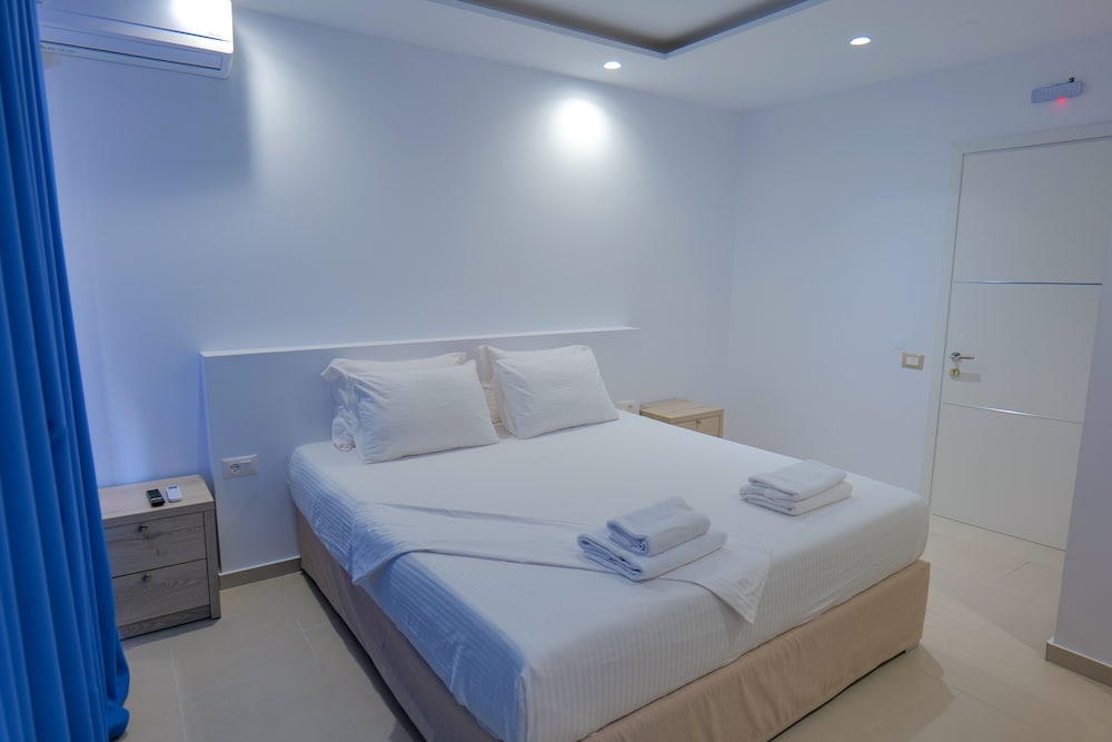 

Bologna - Sarandë - Sea View Hotel