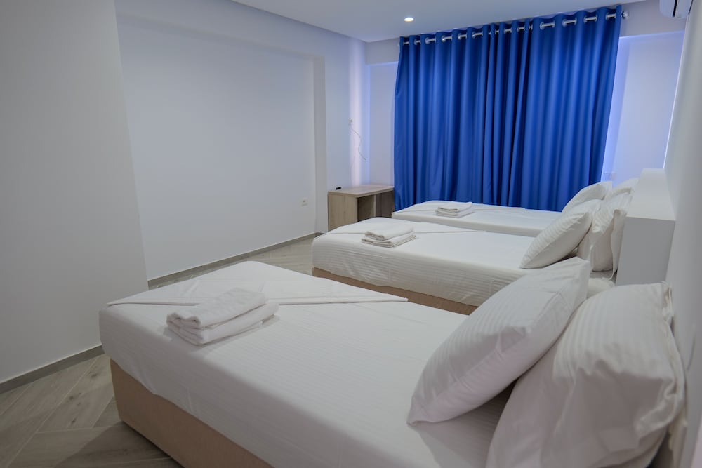 

Napoli - Sarandë - Sea View Hotel