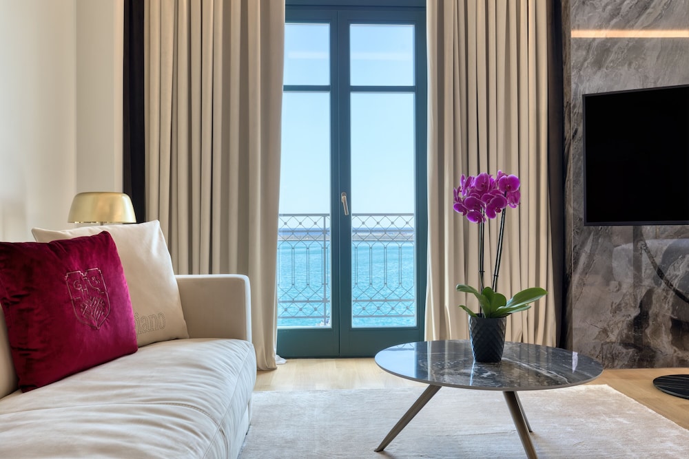 

Milano - Kalamata - Grand Hotel Kalamata