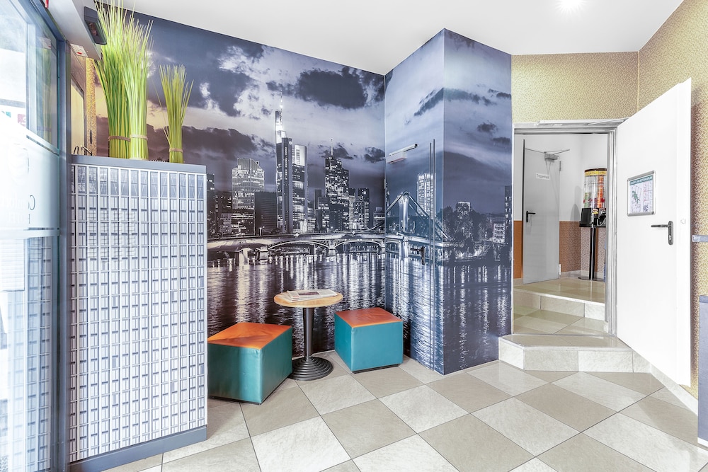 

Palermo - Francoforte sul Meno - Comfort Hotel Frankfurt Central Station