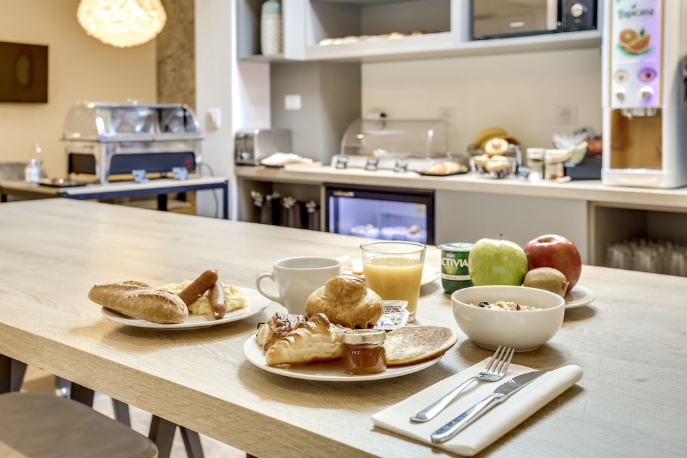 

Verona - Colombes - Hotel Courseine