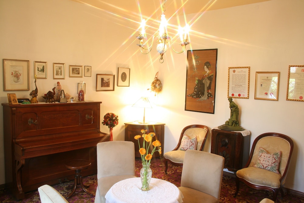 

Napoli - Scena - Hotel Westend