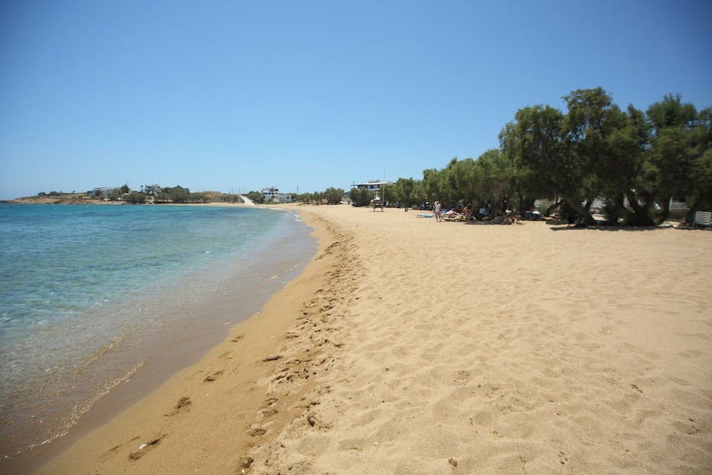 

Roma - Logaras - Paros Inn