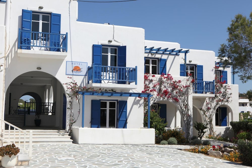 

Milano - Piso Livadi - Paros Inn