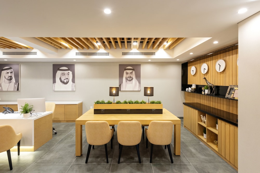 

Roma - Al Shahamah - Emirates Park Resort