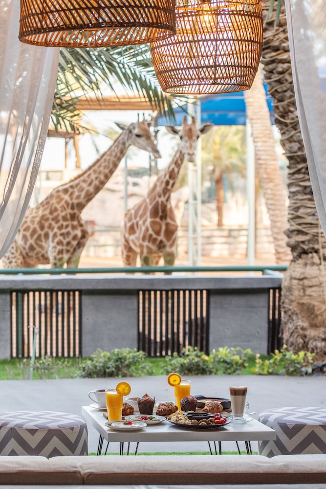 

Milano - Al Shahamah - Emirates Park Resort