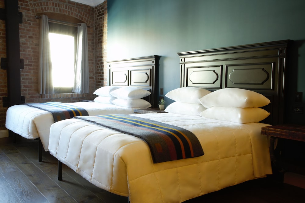 

Catania - Brooklyn (NY) - Sohotel