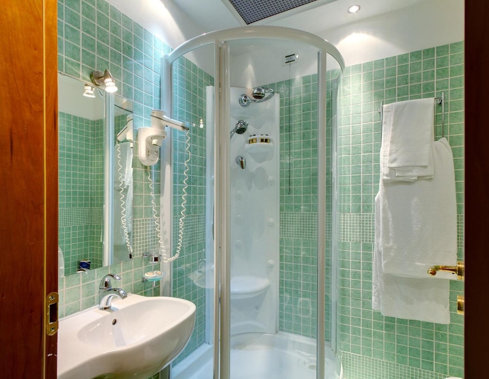 

Bologna - Roma - Hotel Corot