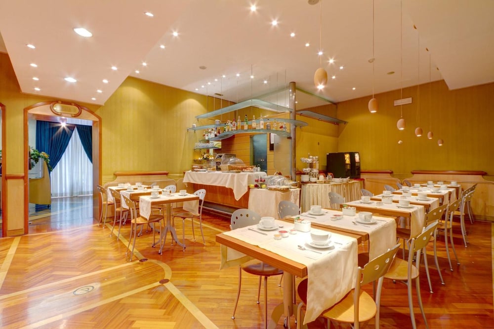

Venezia - Roma - Hotel Corot