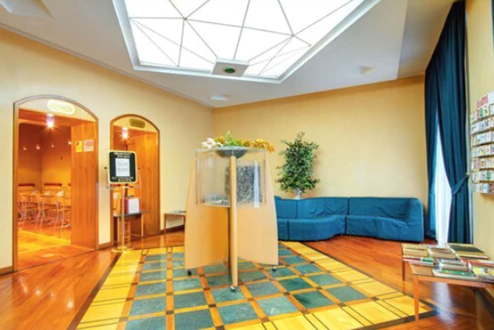 

Bologna - Roma - Hotel Corot