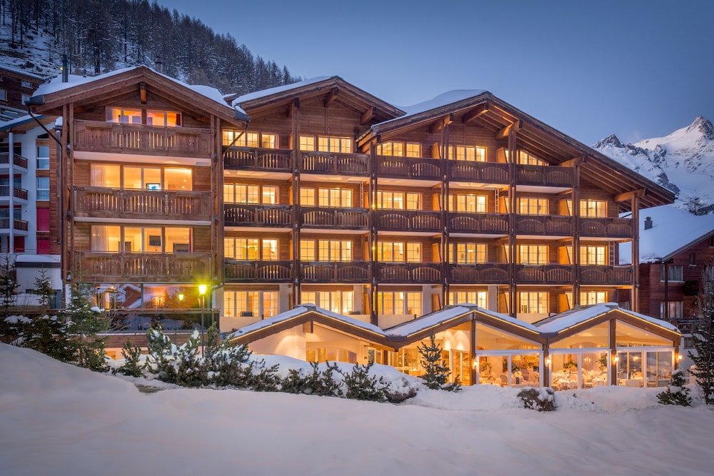

Napoli - Saas-Fee - Wellnesshotel Schweizerhof