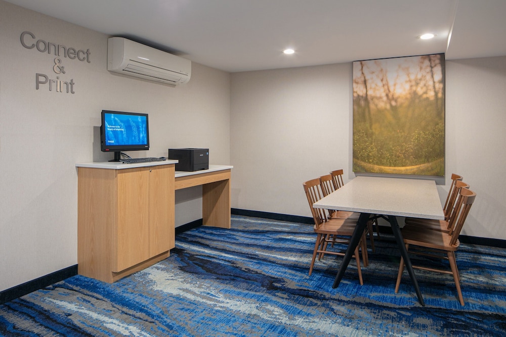 

Trieste - Jamaica (NY) - Fairfield Inn by Marriott JFK Airport