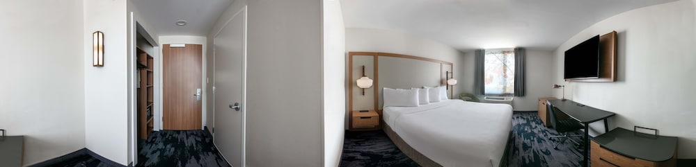 

Bologna - New York - Aeroporto JFK - Fairfield Inn by Marriott JFK Airport