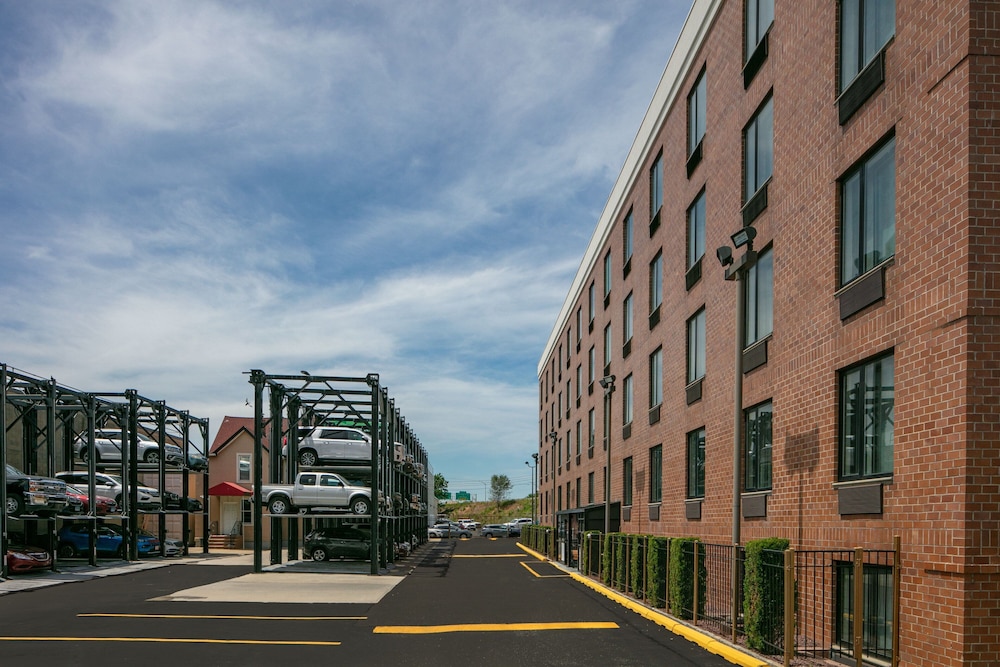 

Bari - Bellerose - Fairfield Inn by Marriott JFK Airport