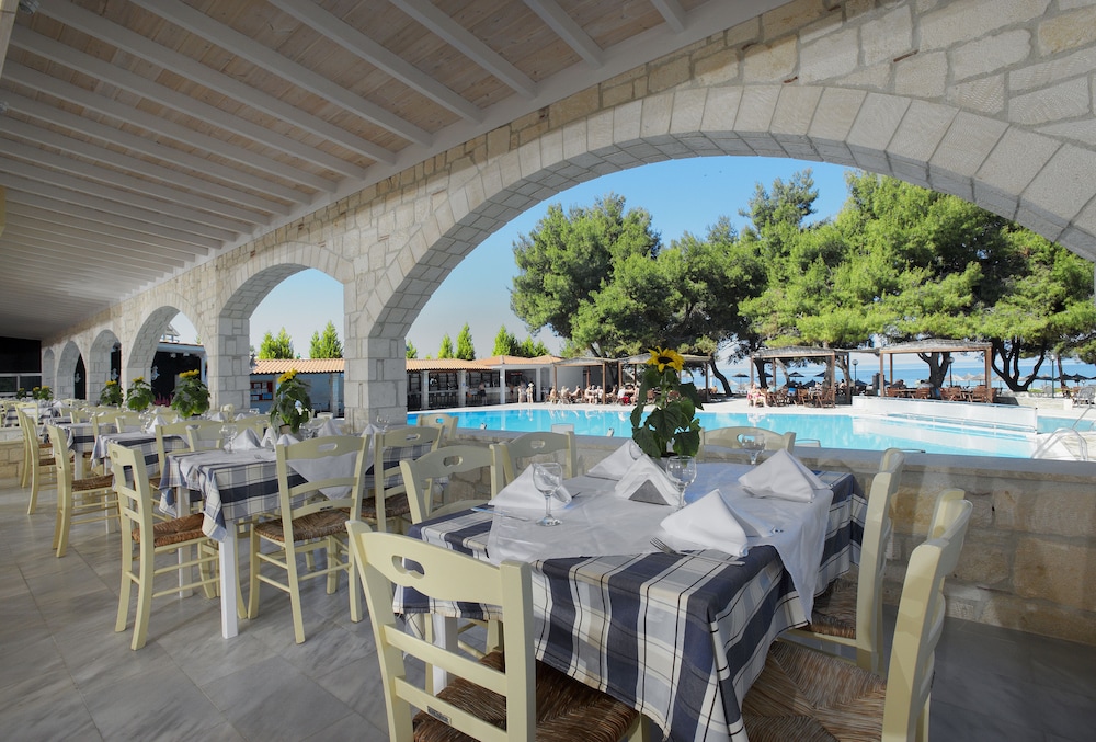 

Milano - Nea Potidea - Portes Beach Hotel